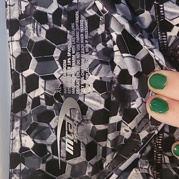 Women's MTA Sport Geometric Pattern Leggings | Size XL - Picture 2 of 3